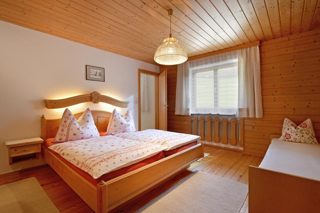 Gugghof Apartment ฮอพฟ์การ์เทน อิม บริกเซนทัล ห้อง รูปภาพ